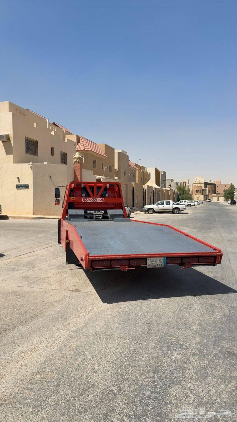 للبيع سطحه مخزنه تعتبر64212035117698110