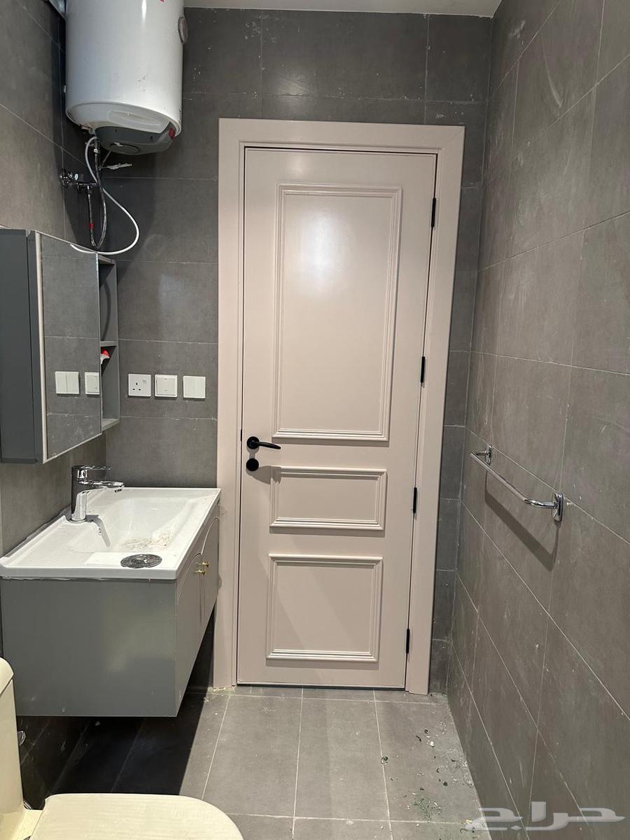 فني نجار64212865794178114