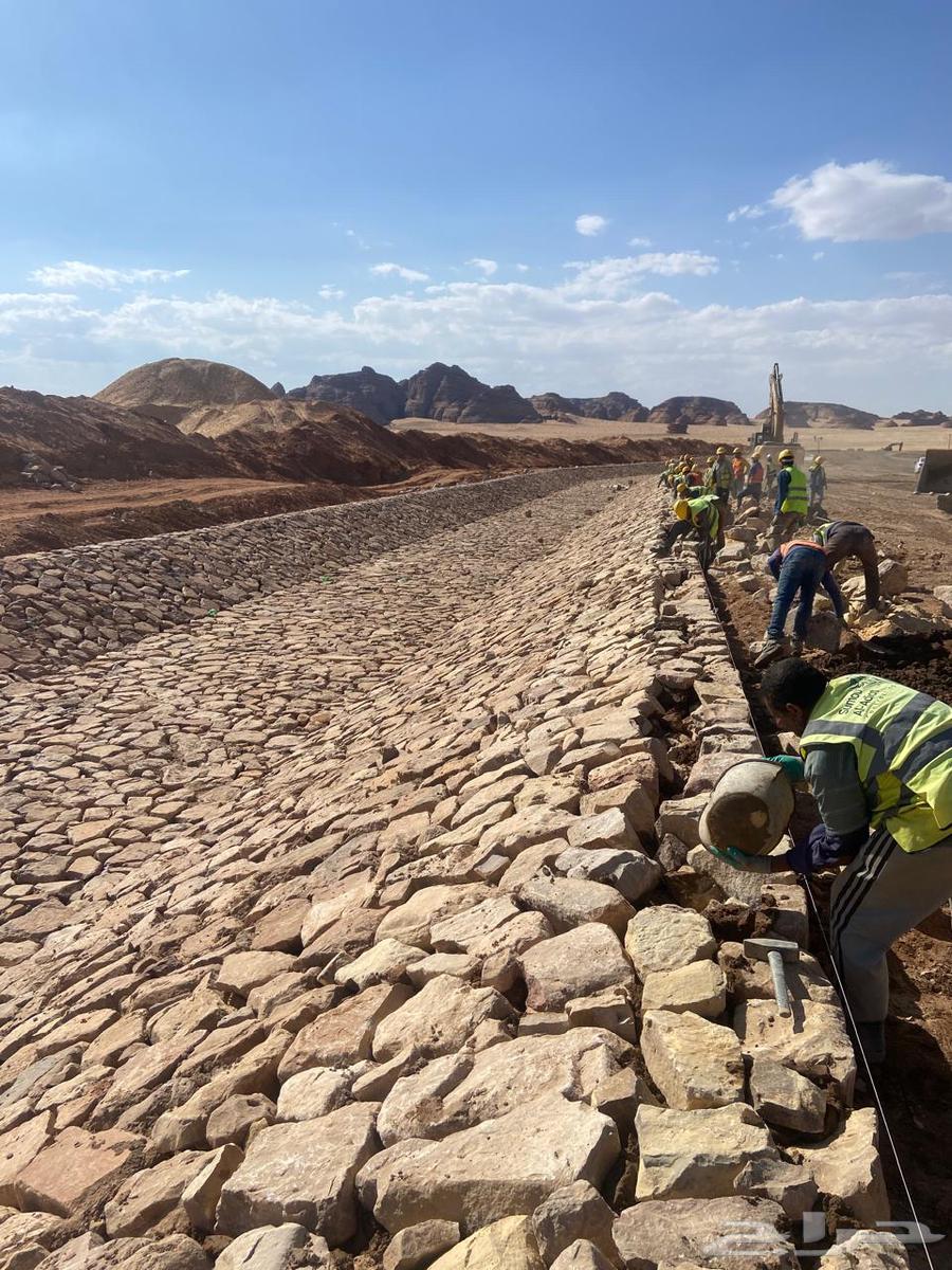 معلم حجر بجميع أنواعه ربراب تصريف سيول جدران ممرات64213062661635111