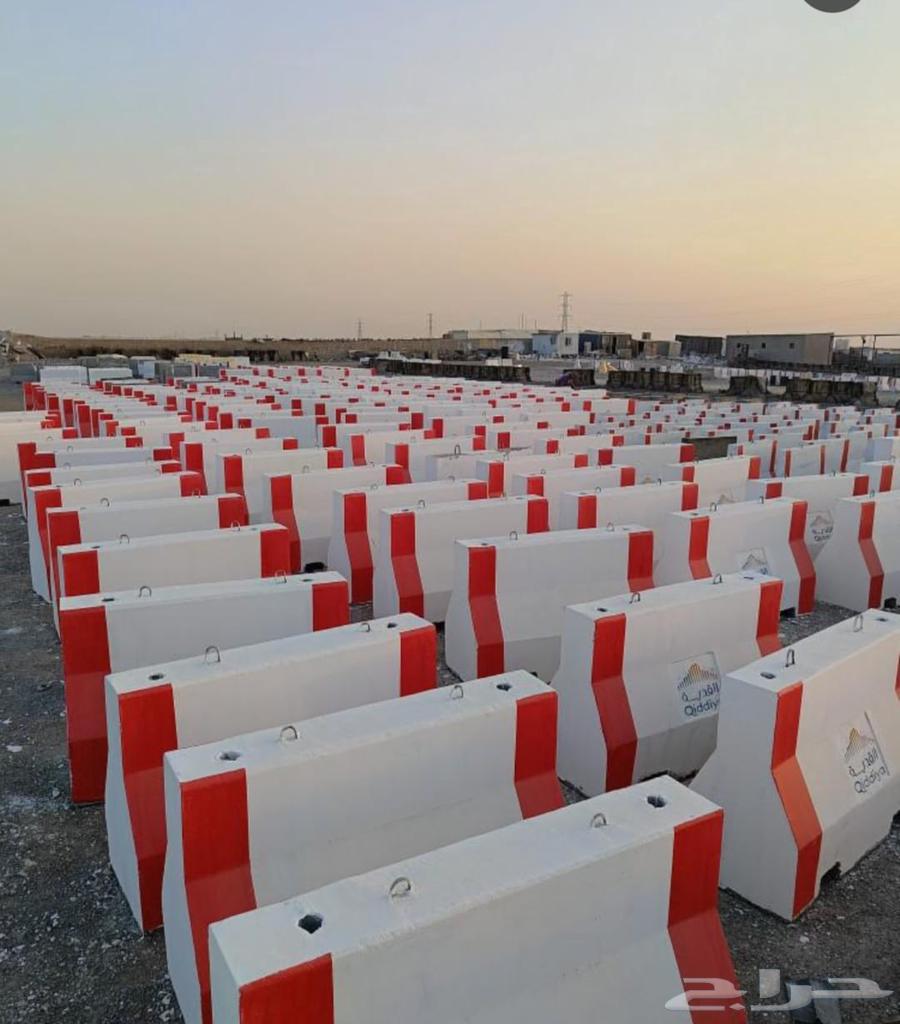 Concrete barriers available in various sizes64217879376642114