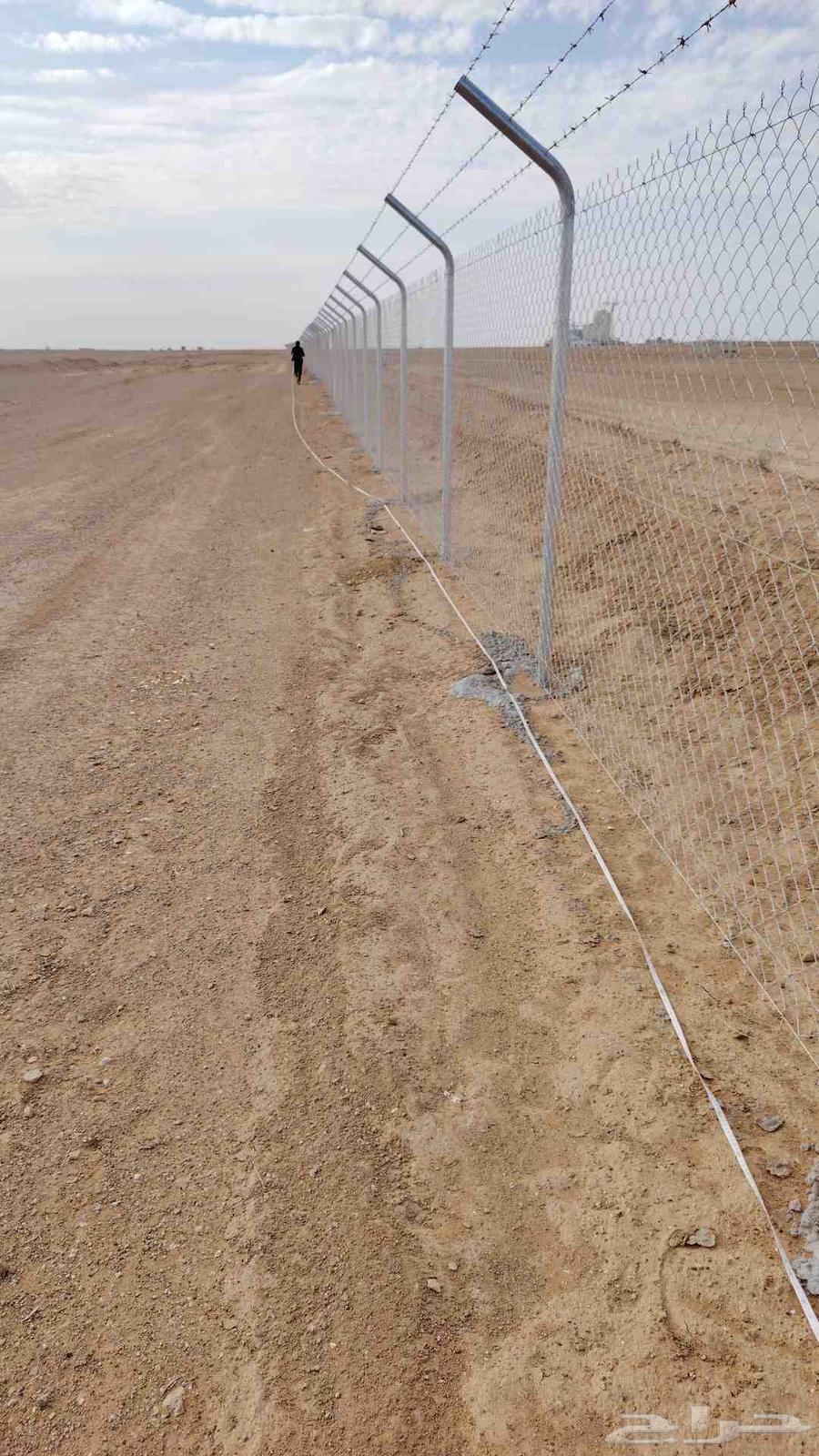 نقوم بتركيب الشبوك تحت ايادي متخصصه وتركيب النخيل64217879167362112