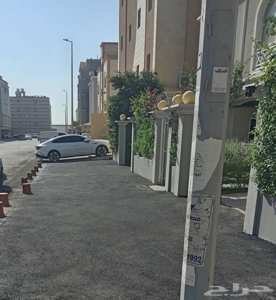 Asphalt paving and chipping work in Dammam64217879313027112