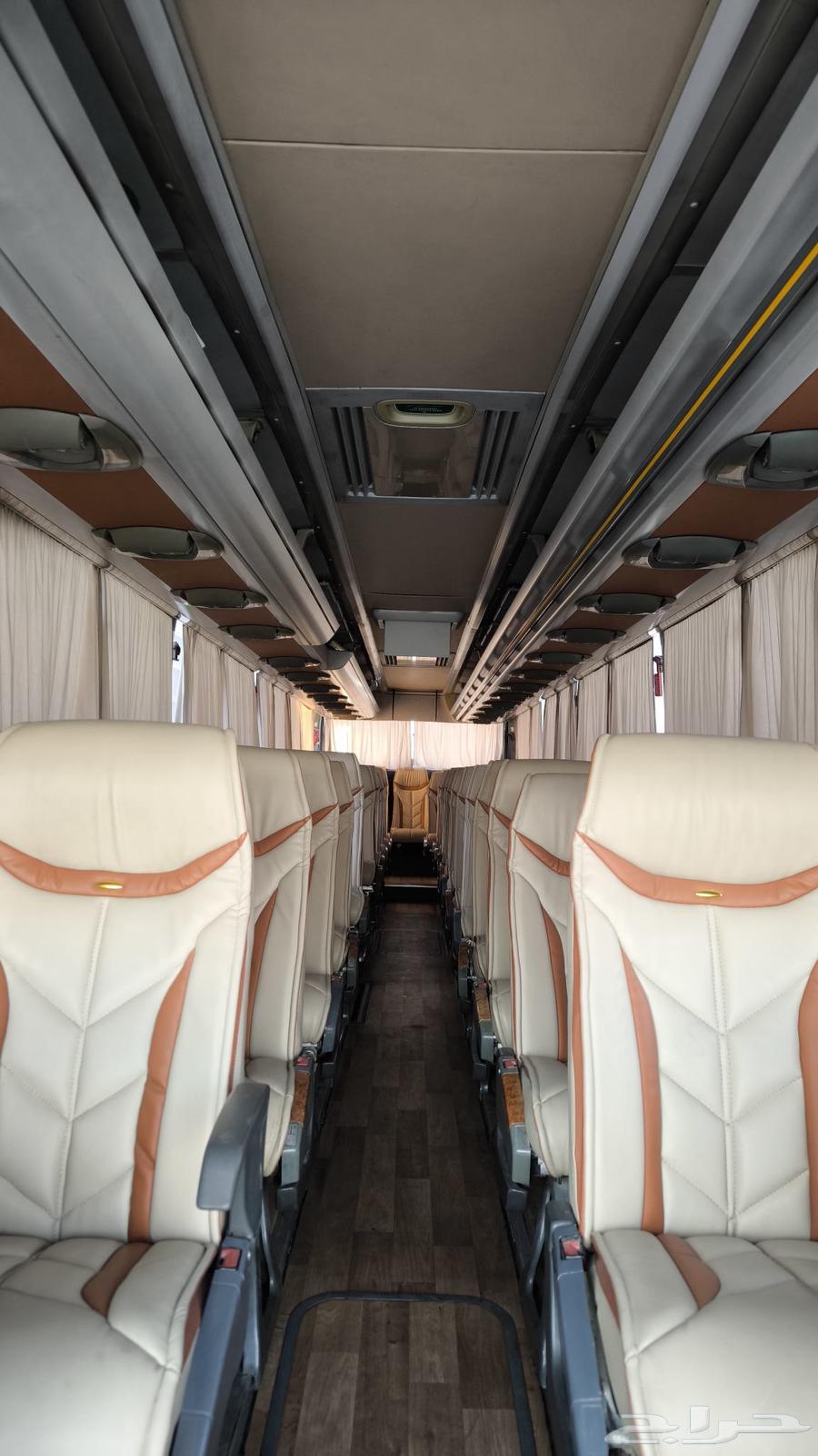 حافلات فاخرة للنقل السياحي داخل وخارج الرياض64217172050050112