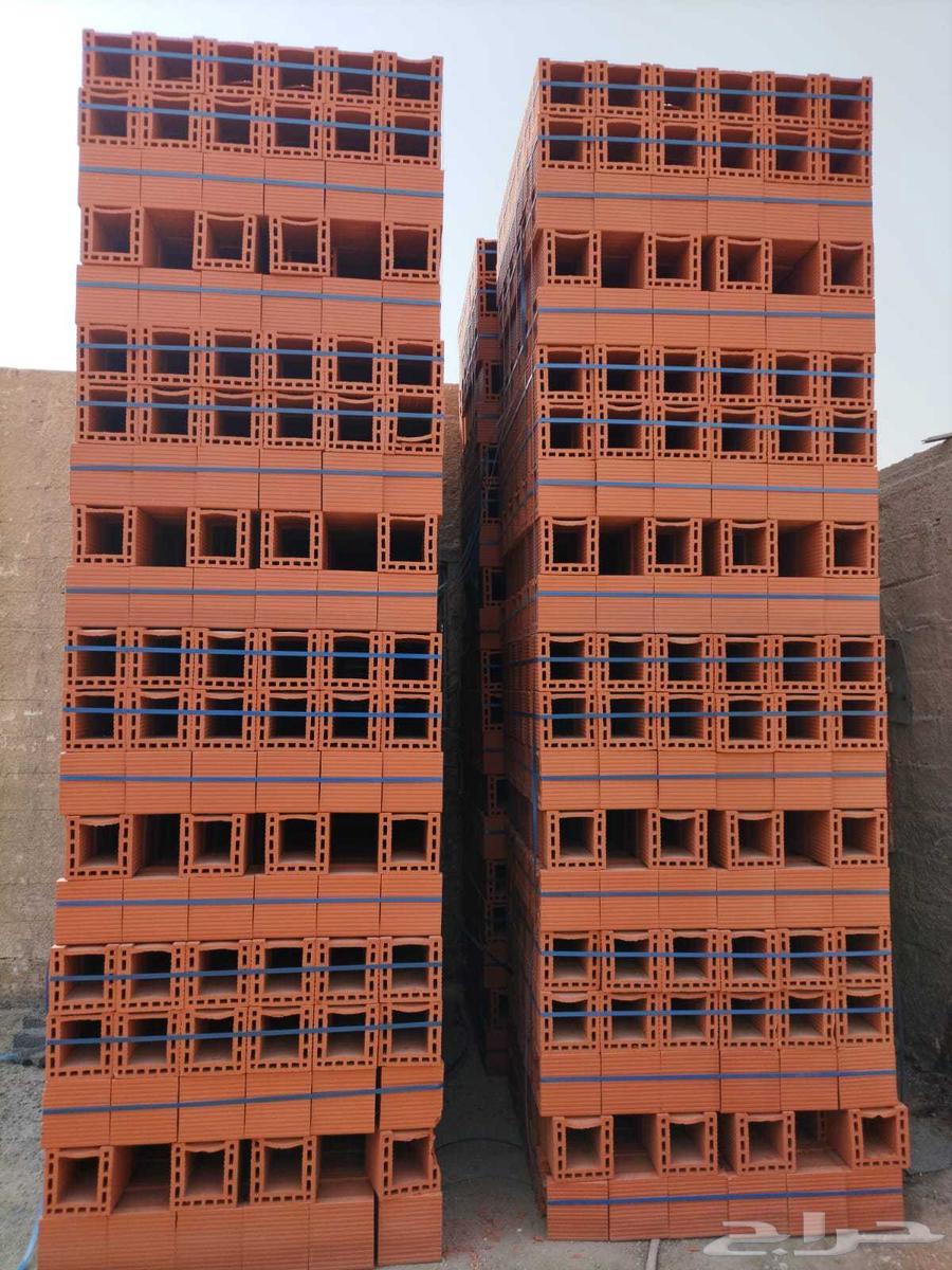 Red brick, volcanic block, cork polystyrene Haurdi64218306495874111