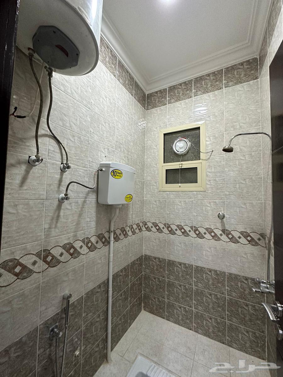 عماره للايجار بحي النسيم64225263817089111