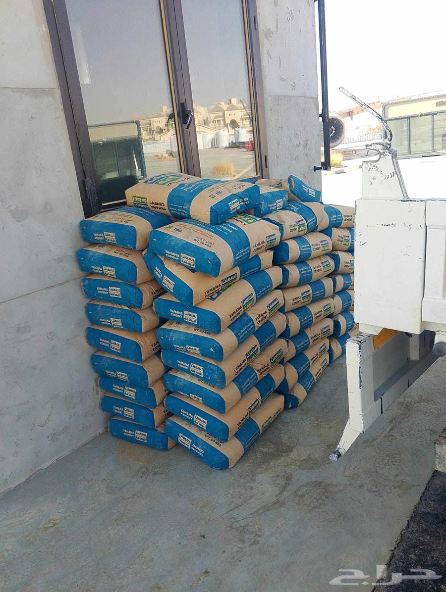 Cement and sand block64217169877379111