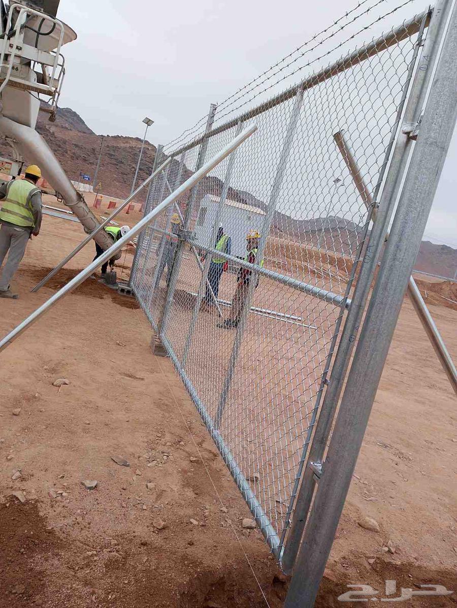 We supply and install all types of fences, and have a specialized section for palm trees64225454219009114