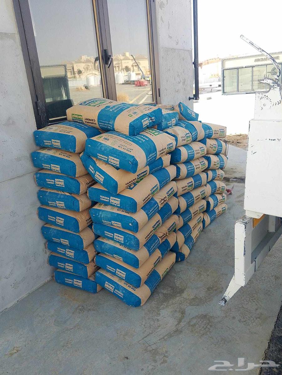Cement and sand block64217169877379113