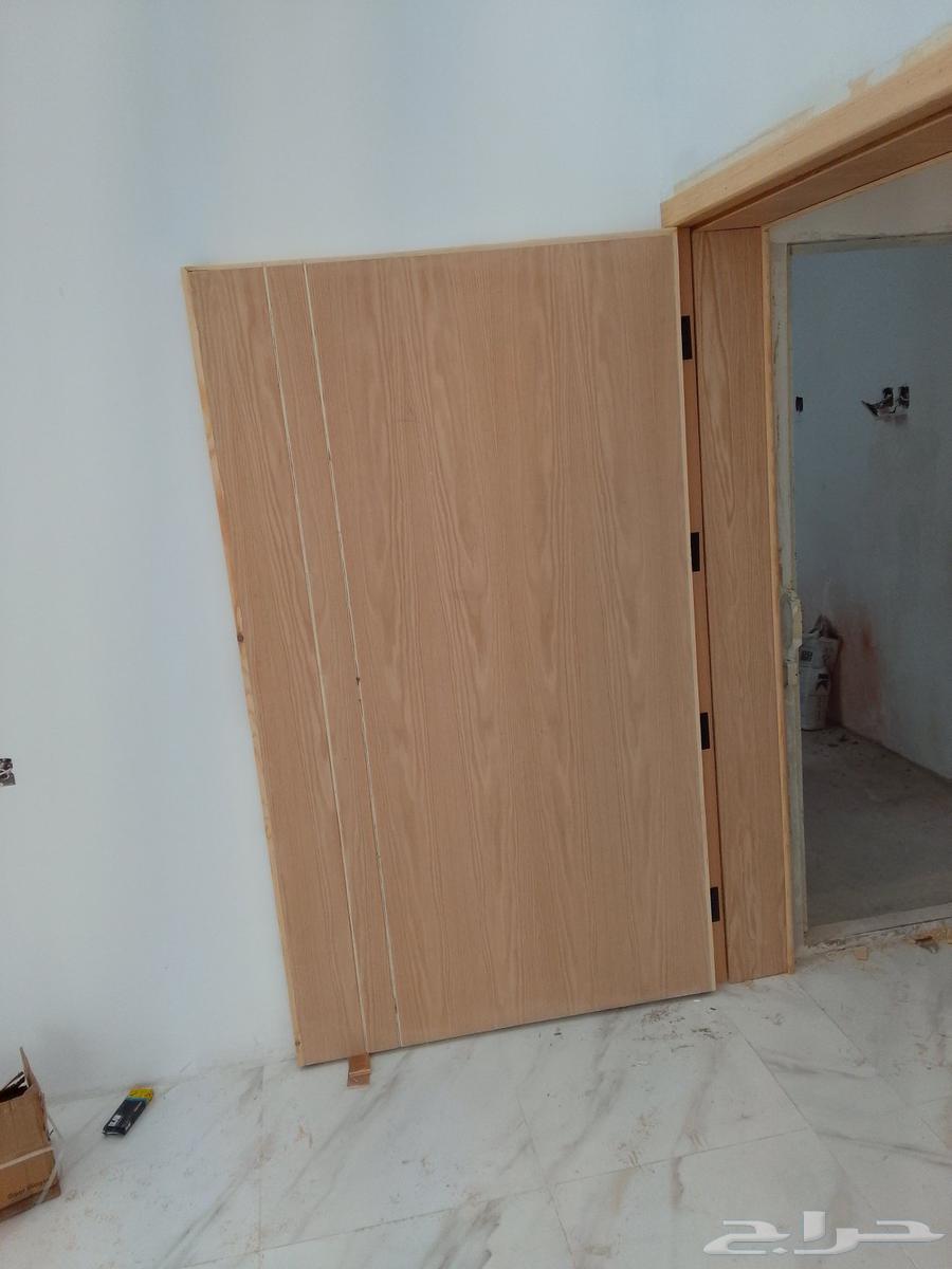 نجار تفصيل أبواب خشبية وحلوق وصيانة الأبواب الخشبية والحلق ب64217411909761111