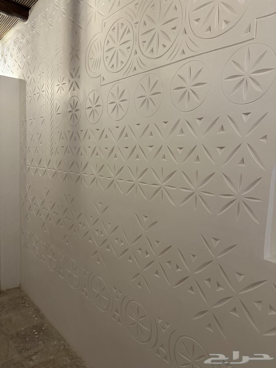 نقوم بجميع أعمال النقش اليدوي على الجص والجبس64225269752705110