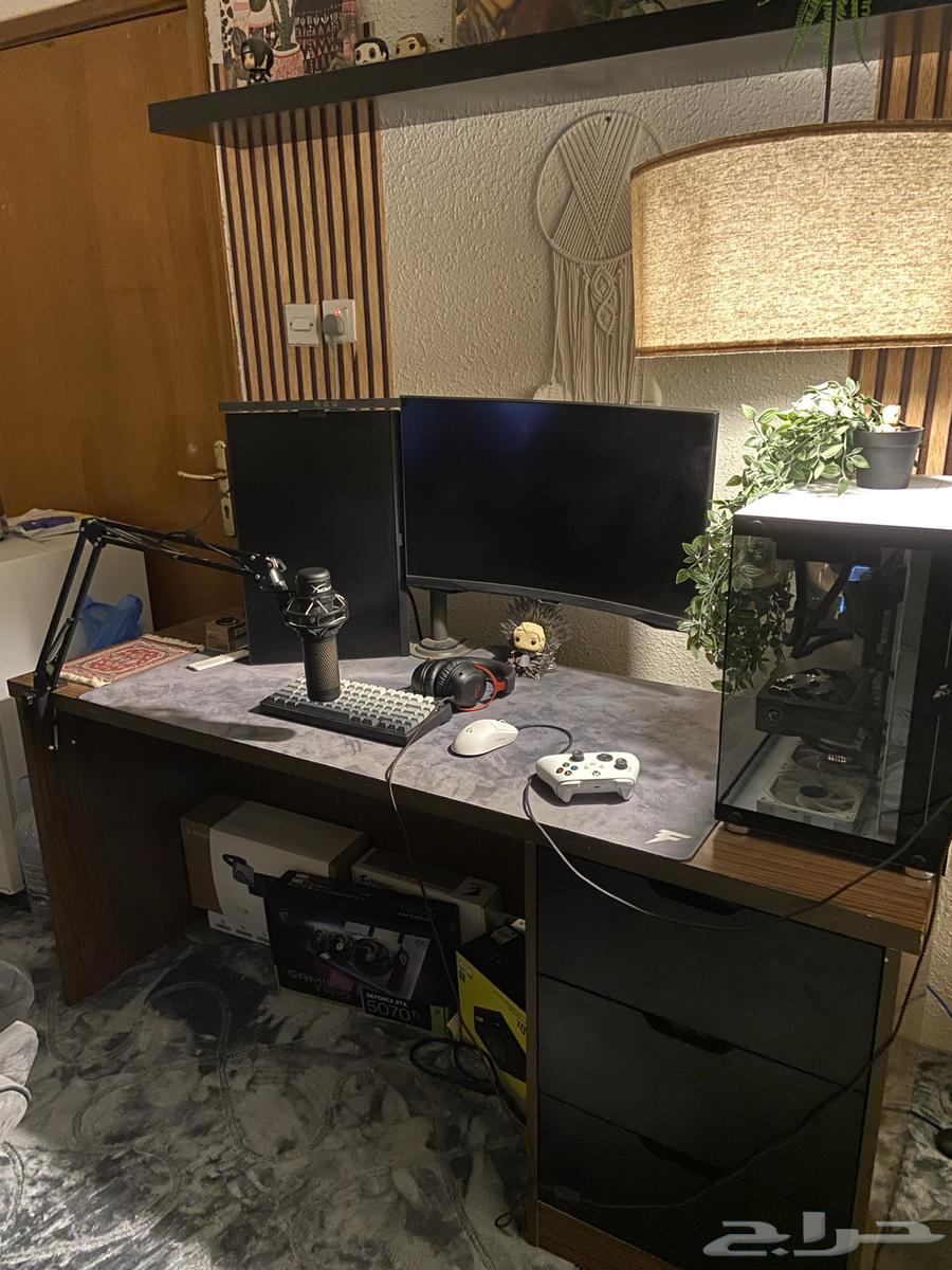 Folding table for sale, custom-made by a carpenter64225453161090111