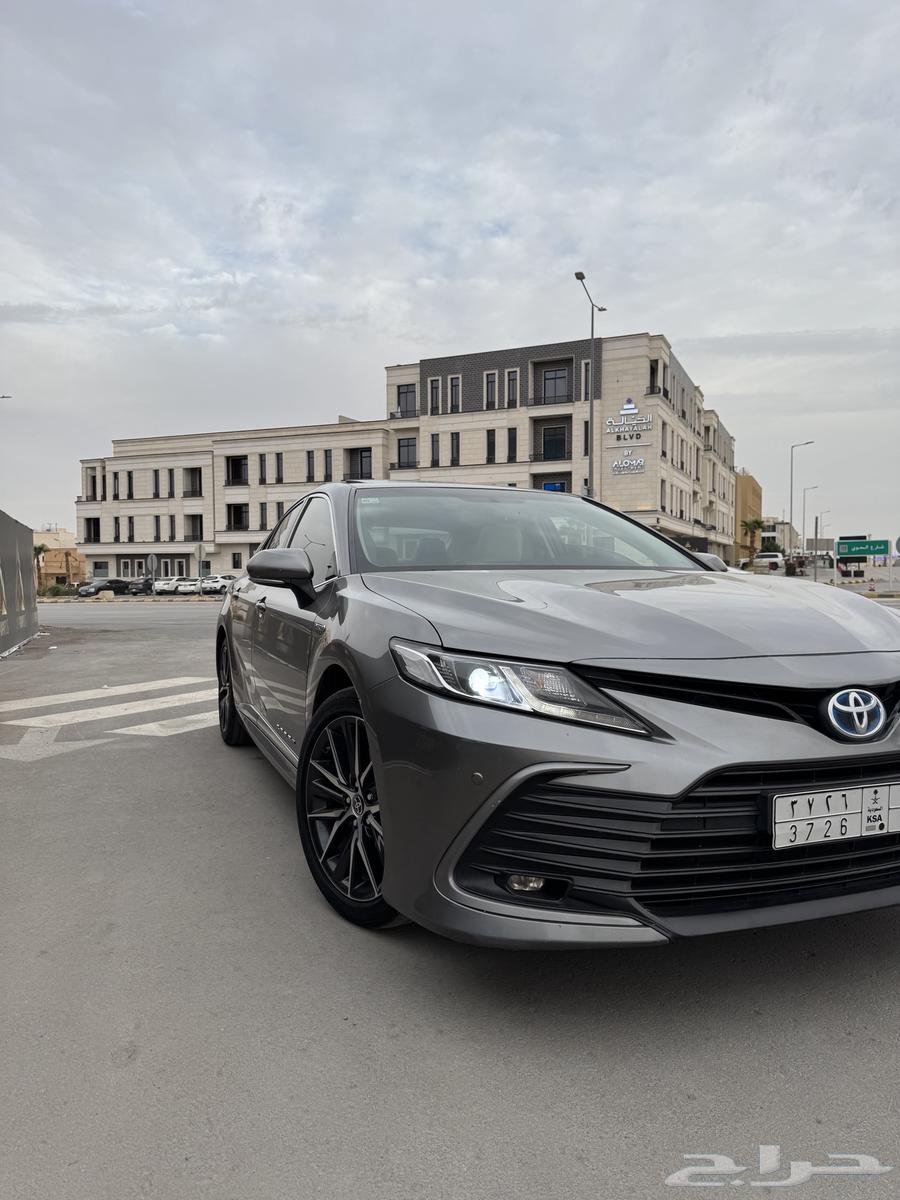 تأجير سواقين مع سياراتهم يومي اسبوي شهري في منطقة الرياض64225273351427114