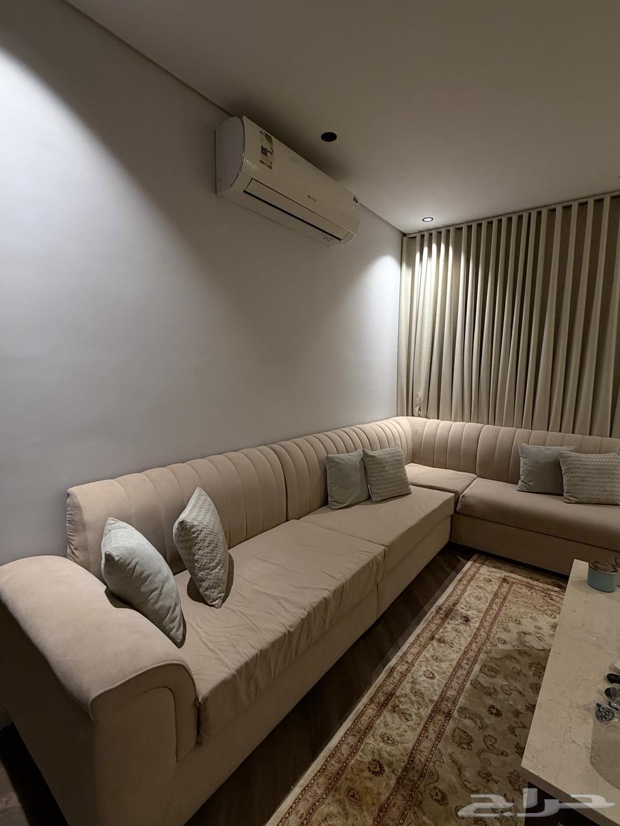 Custom Sofa64218307432963110