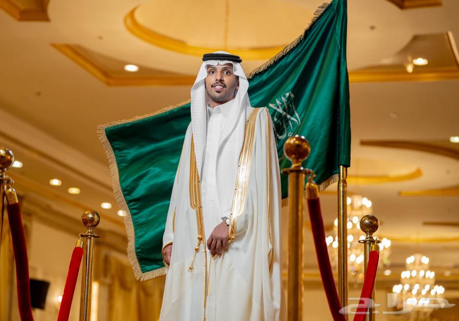 Professional Photographer and Content Manager64217648785025112