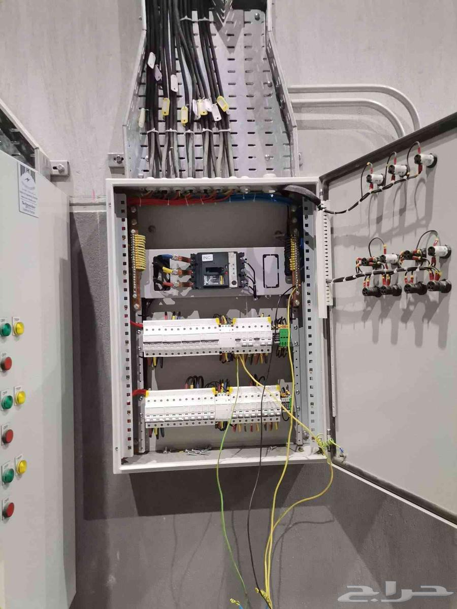 فني كهرباء في مجال الpawrوالكنترول64225645612291110