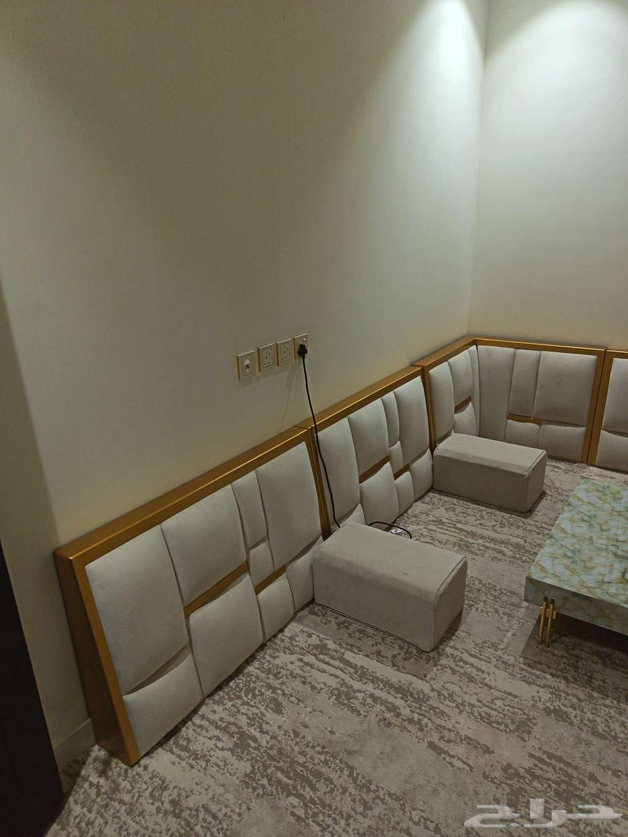 مجلس ارضي للبيع مع طاوله شاشه وطاوله ارضيه بديل الرخام64216704192642112