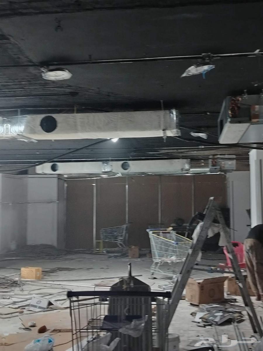 Air conditioning technician for extension and installation of all types of central air conditioners, extensions64217408092675113