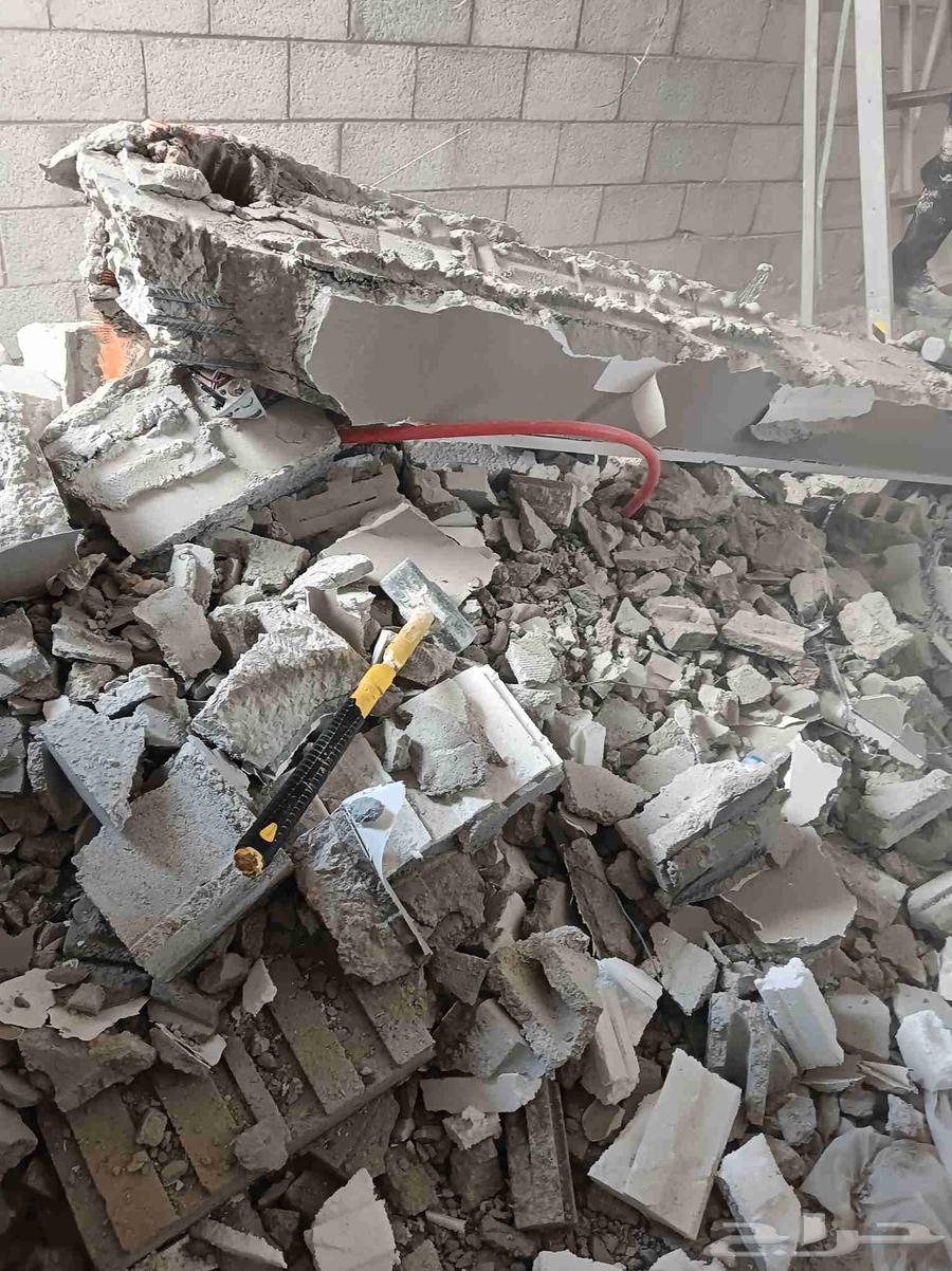 Laser cutting of walls for core openings64225272444161110