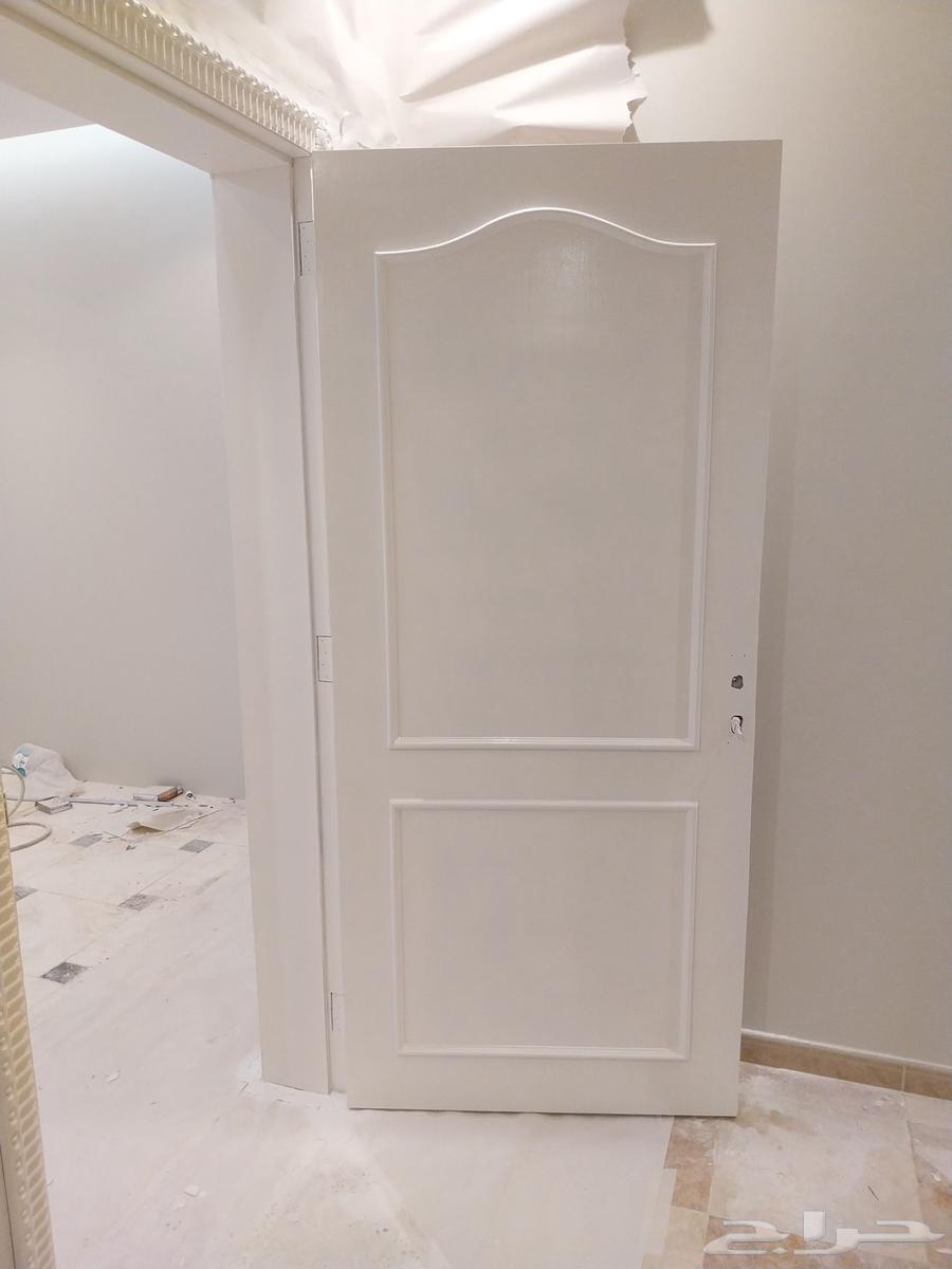 دهان أبواب قديمه بالون الابيض64217647769601110