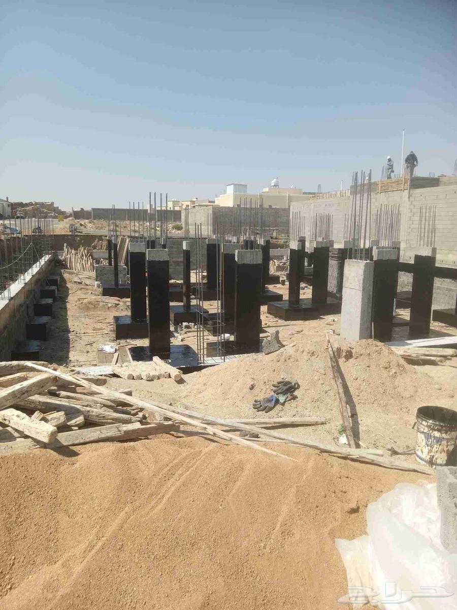 Tar-based waterproofing against rain on the foundation, hangar, bathrooms, and kitchen64216946645889110