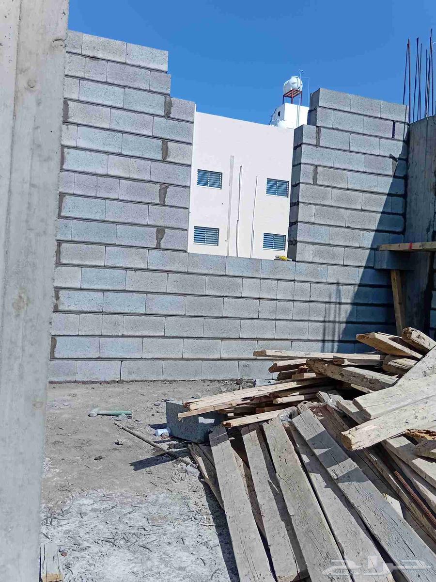 Construction, tiling, demolition, renovation, and door/window cutting contractor using a saw64217168316417114