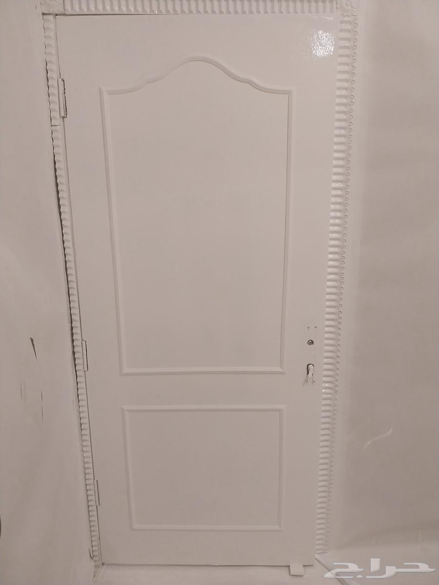 دهان أبواب قديمه بالون الابيض64217647769601113
