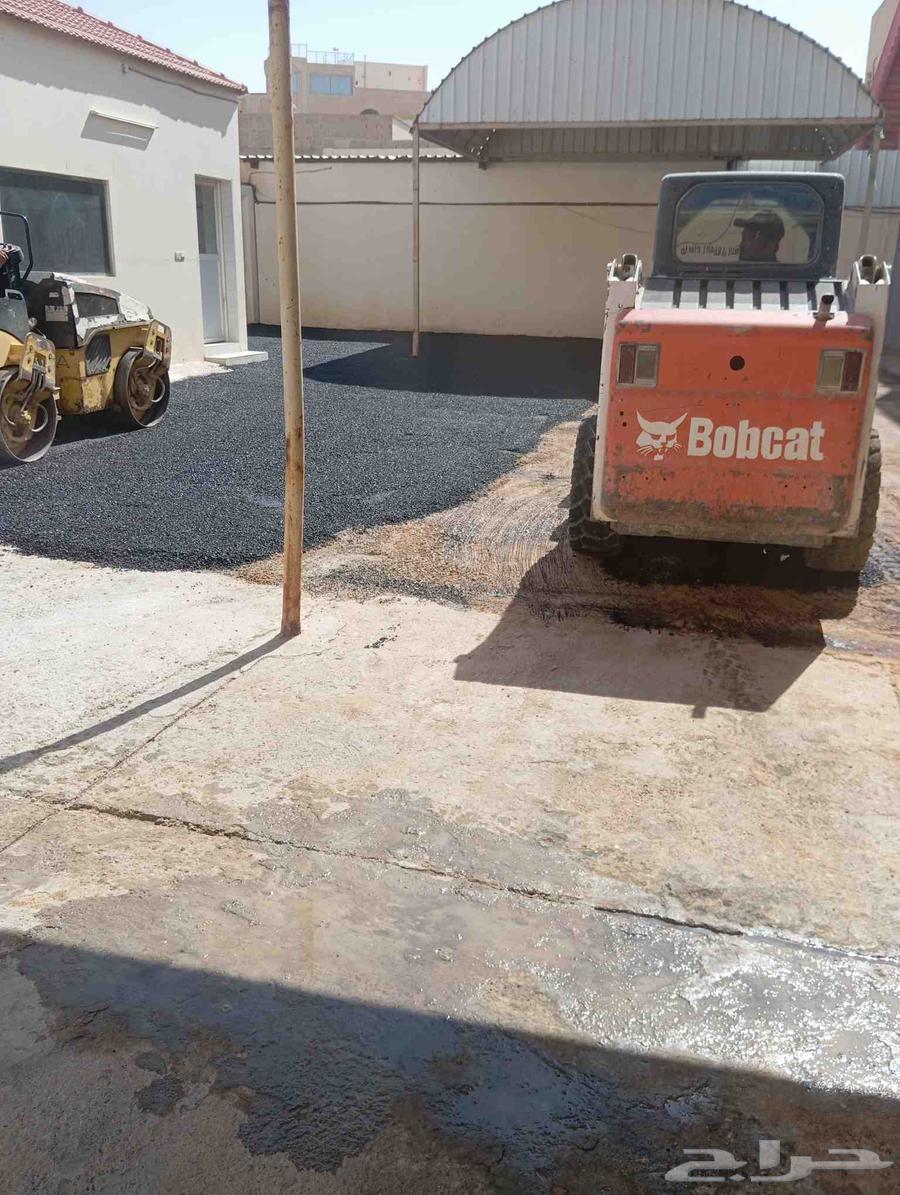 Asphalt paving for parking lots and parking spaces64217408457602113