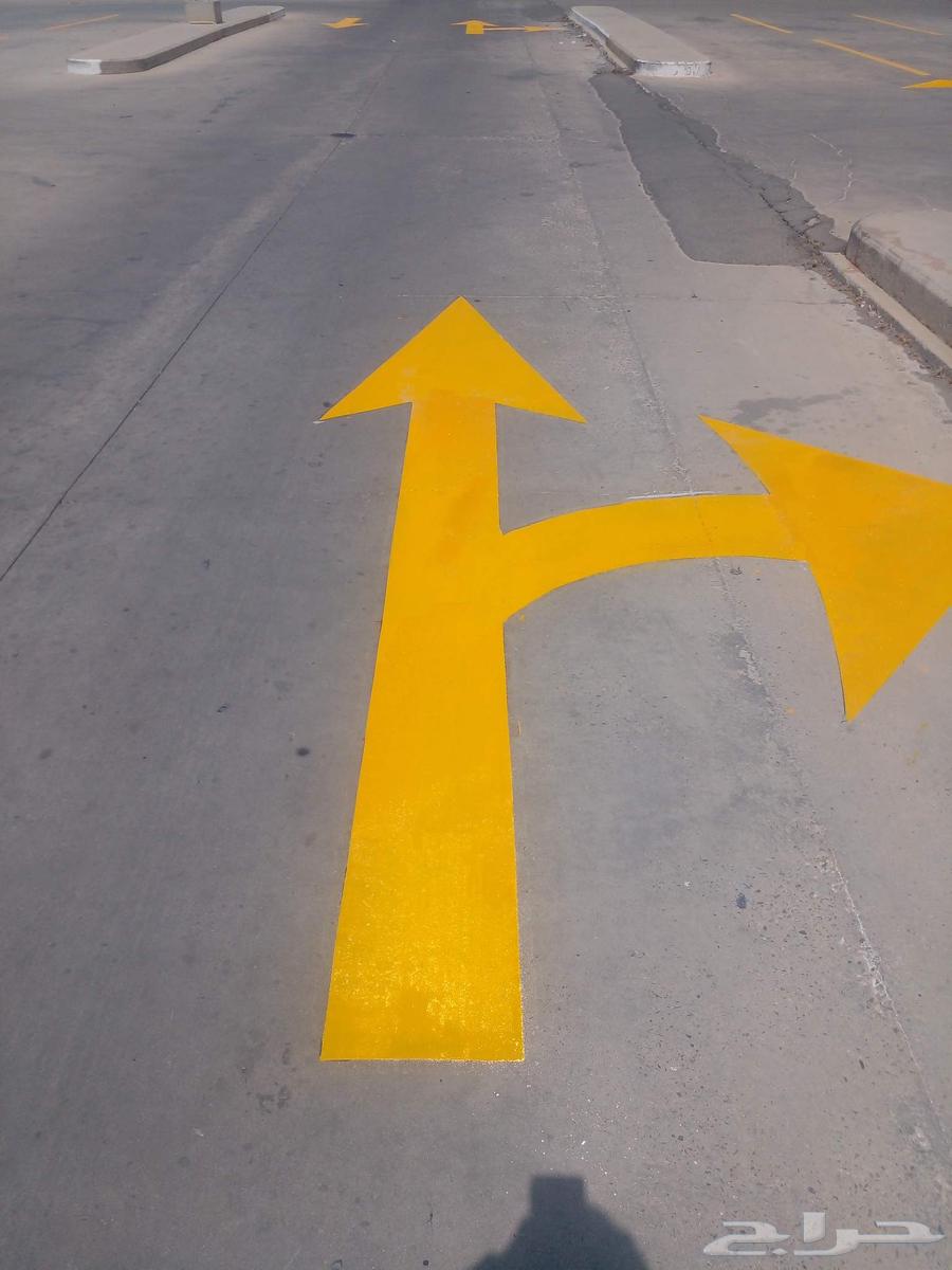 Road marking, street layout, parking space layout on tiles64216947854083113