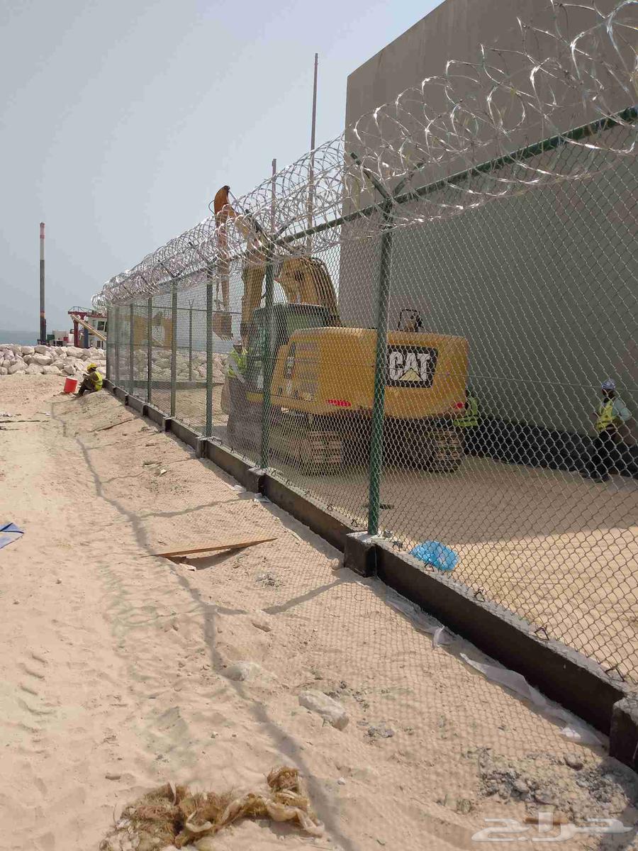 نقوم بتوريد وتركيب جميع انواع اشبوك64217647802243111