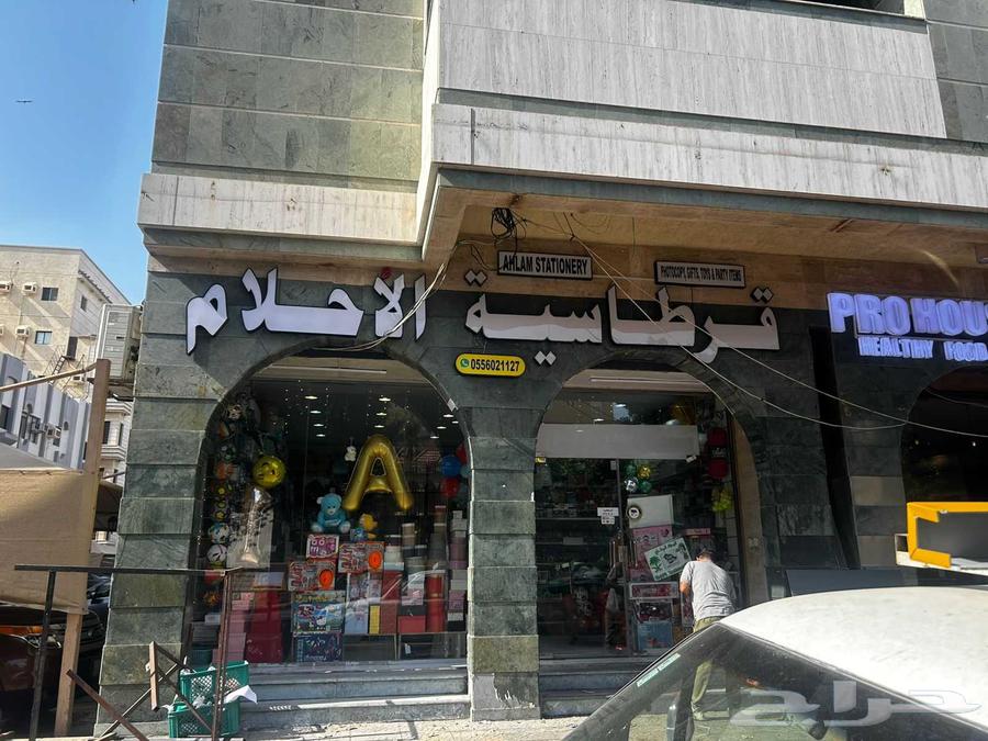 Turkish calligrapher for installing commercial store signs, cladding installation64218074390786110