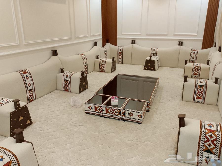 Customization of sofas, cushions, and curtains64225272736897110