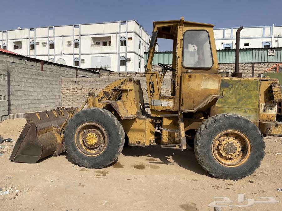 معدات ثقيلة للإيجار وترحيل وتوفير مواد البناء بجميع أنواعها64216945654531111