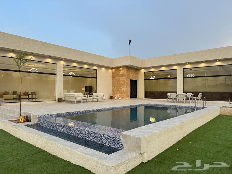 استراحه فاخره بالعمارية مساحة 2000 متر للايجار السنوي64217160659586110