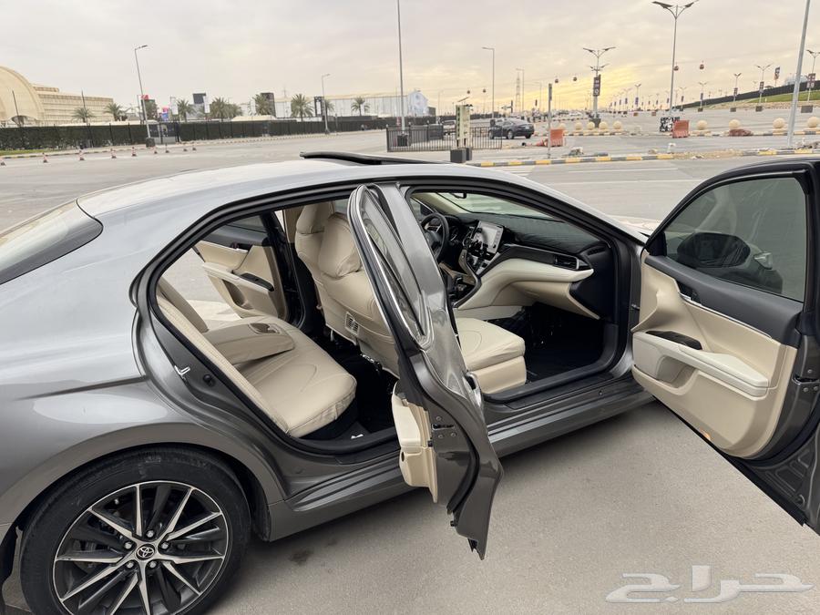 تأجير سواقين مع سياراتهم يومي اسبوي شهري في منطقة الرياض64225273351427113