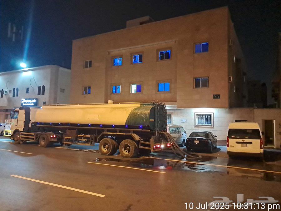 وايت ماء تريلا 32 طن (الرياض)64216945489539110