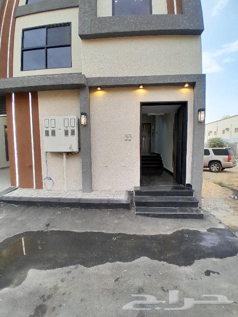 للبيع شقه دور ثاني مصعد راكب جاهز تشطيب راقي حي الموسي550الف64217160407426112