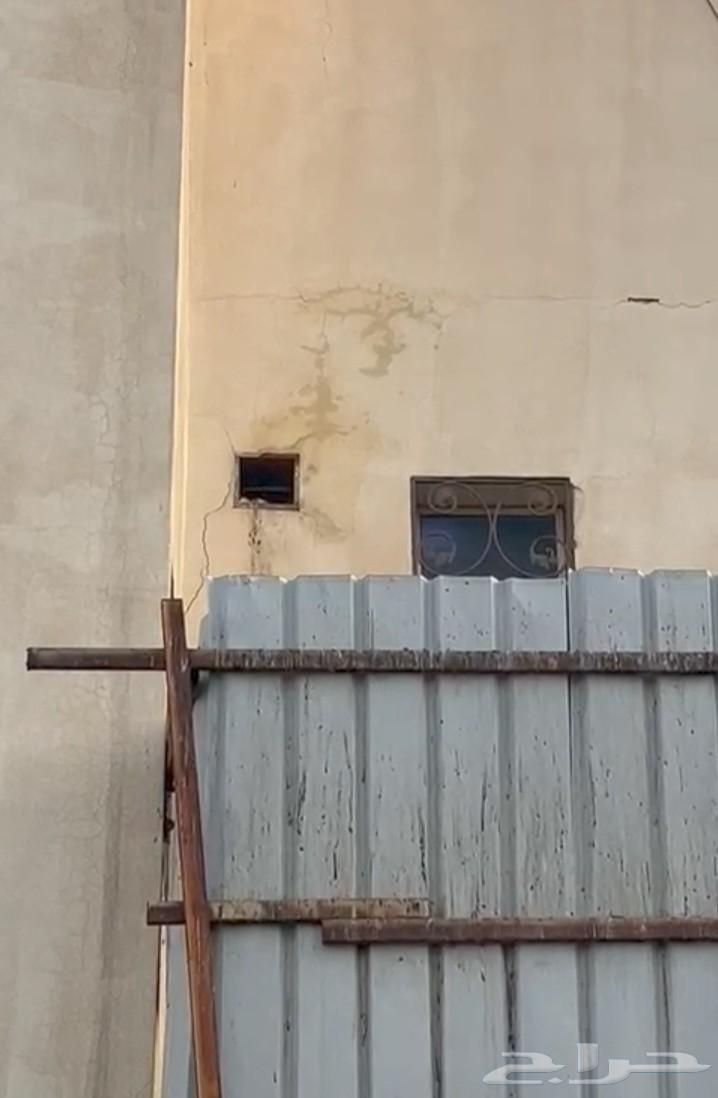 Water Leak Detection Company Using Electronic Devices for Moisture Inspection64217410660867113