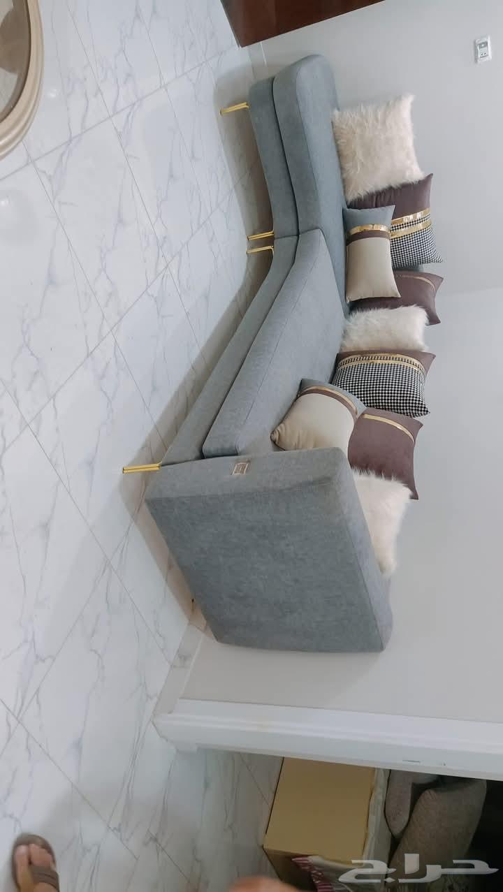 تنجيد وتفصيل جميع انواع الكنب والمجالس ويوجد تفصيل السفير64217649264771110