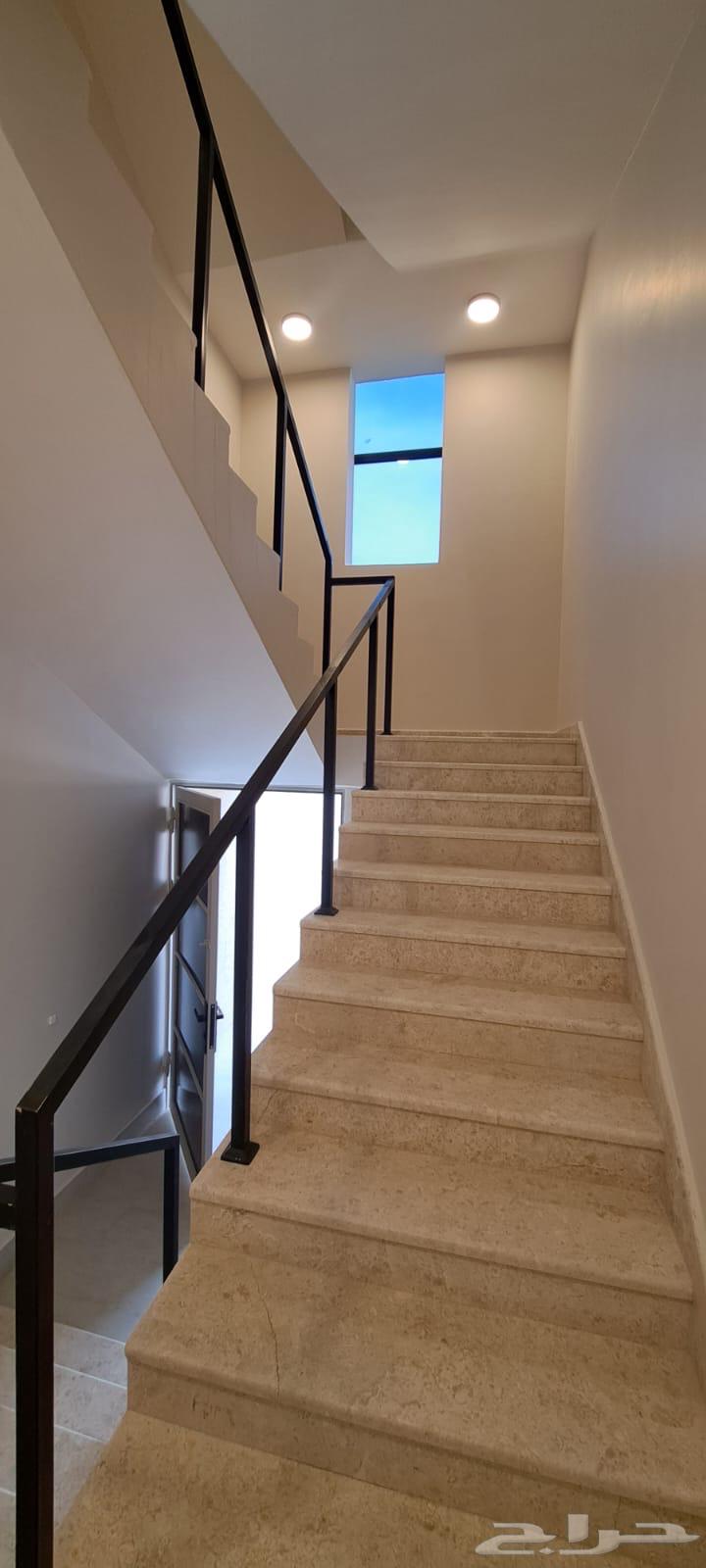 Upper floor for sale with apartment, privately built in Taweeq neighborhood64216935195651113