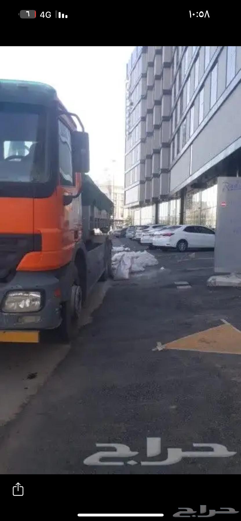 Container64217168515586111