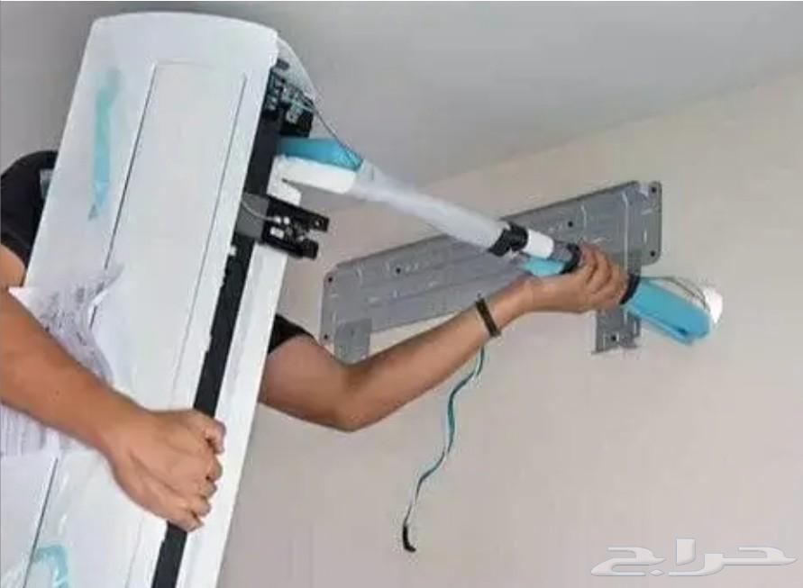 Air conditioner maintenance technician, air conditioner installation, air conditioning system setup64217877613954111