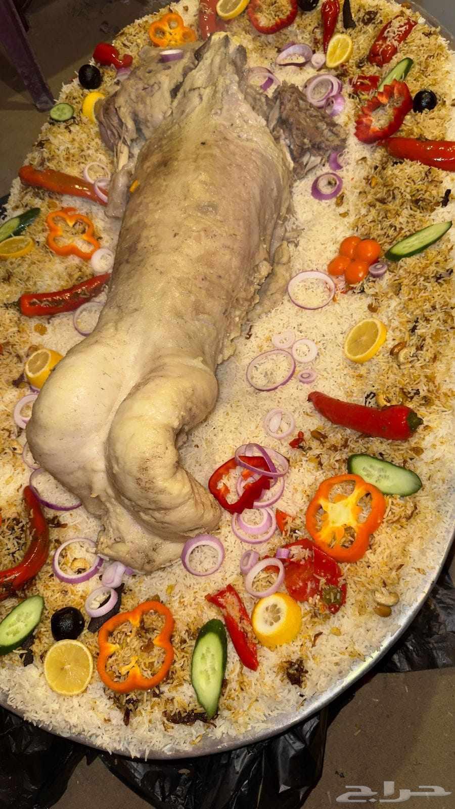 طباخ متنقل مع الاغراض متواجد في الدمام64218306543233110