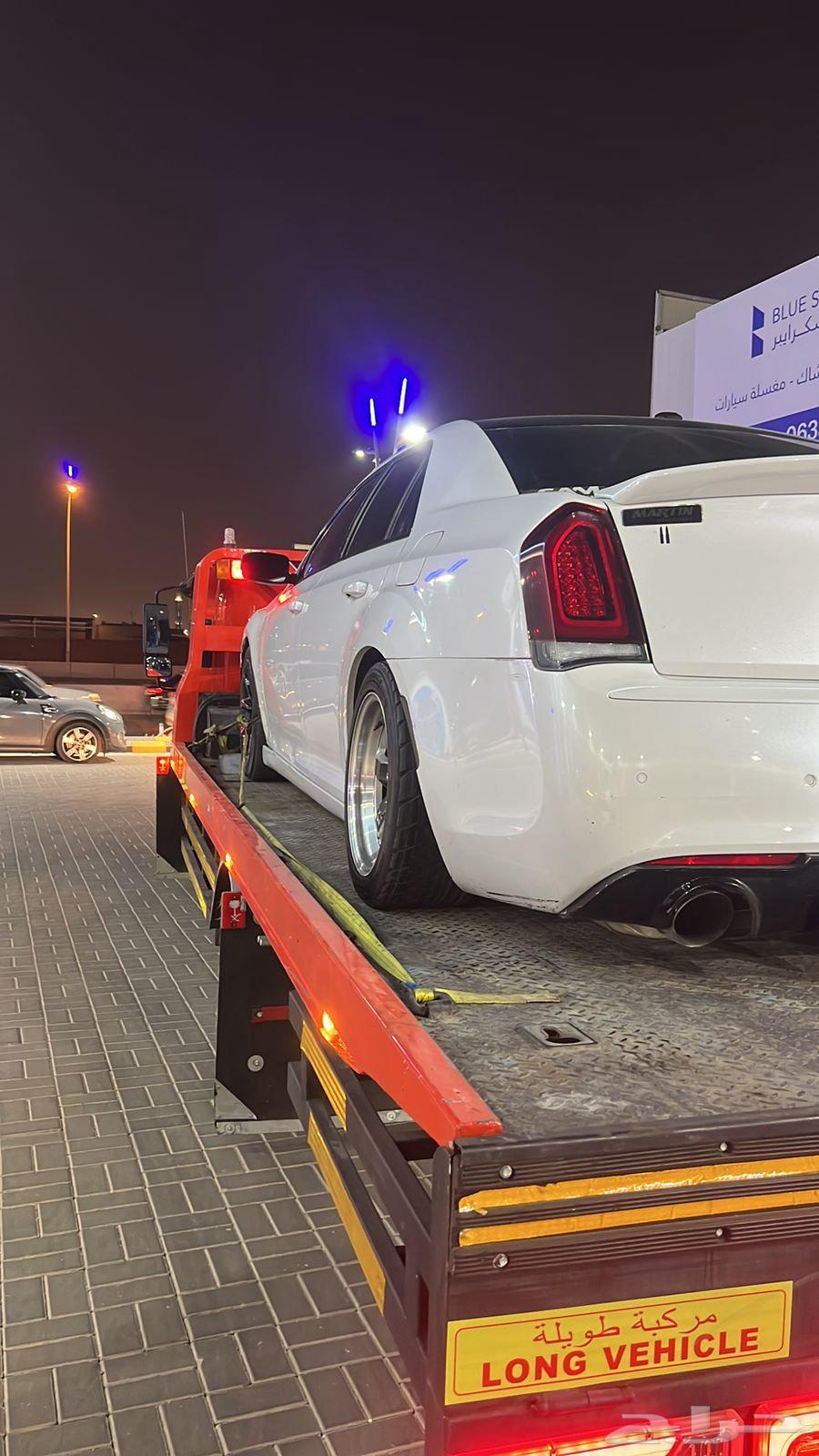 سطحه حي الخليج لنقل السيارات المصدومه64216705887874110