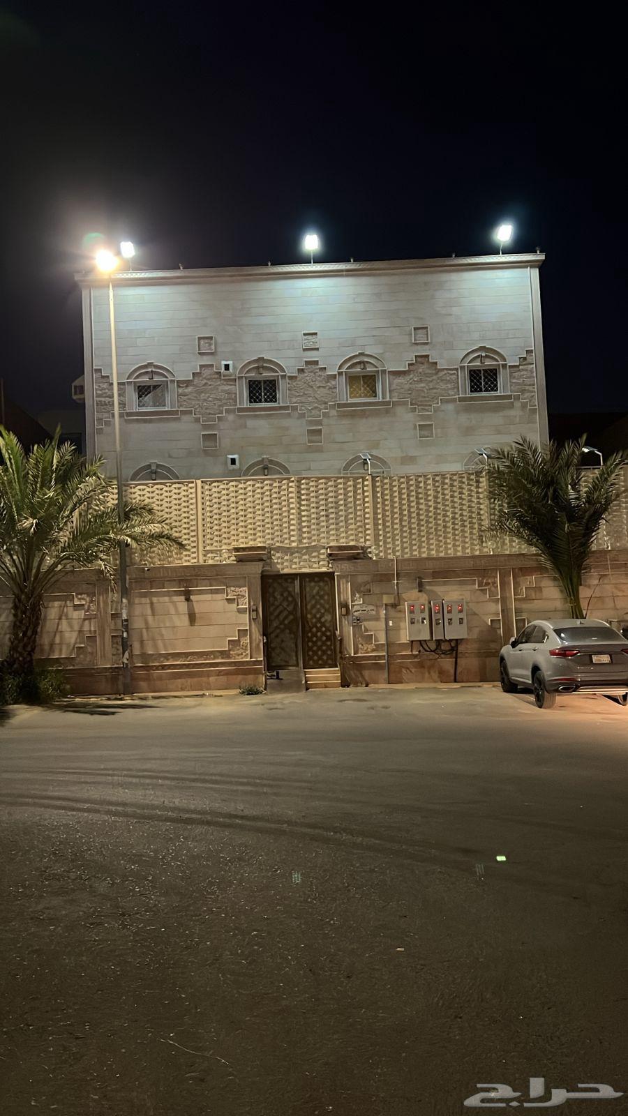 Building for sale in Al-Mathmala district, don't miss it with electronic deed64216695528067113