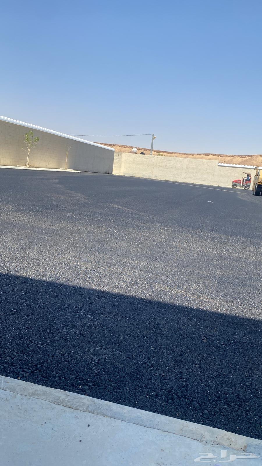 Asphalt roads, squares, facades64229015426433110