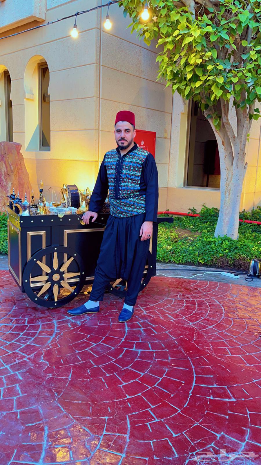 ركن القهوة التركية على الرمل64239968075906111