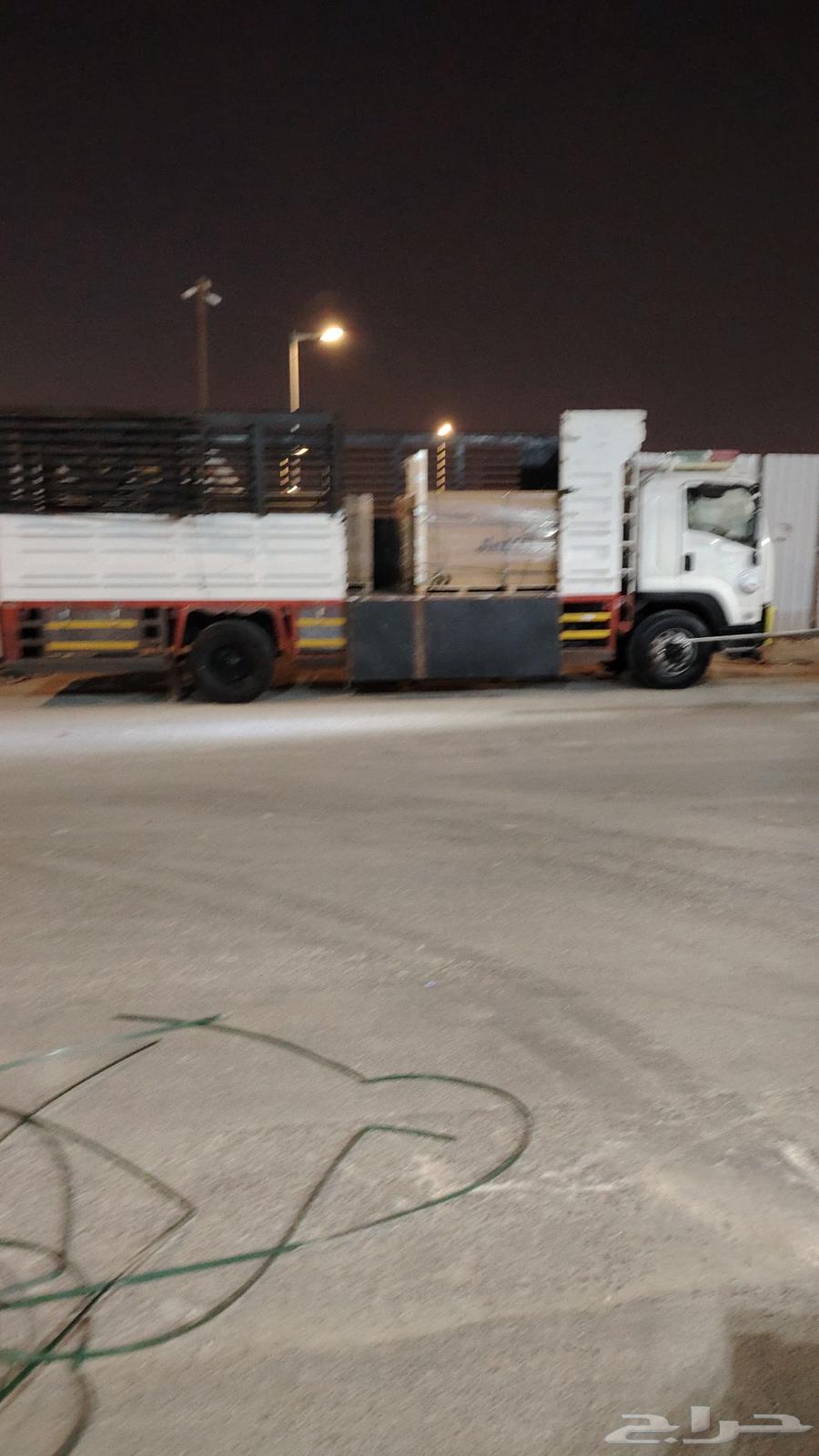 عندي لوري مشوار اي مكان64228638334338110