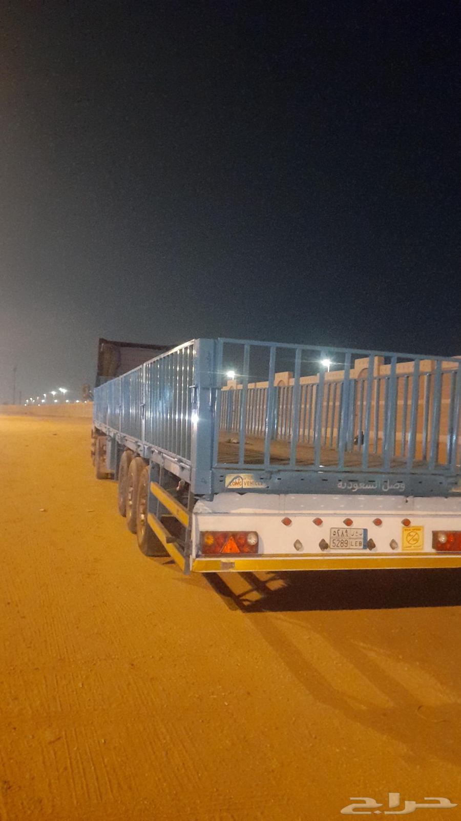 تريلا سطحه للايجار اليومي او الشهري64229017025283111