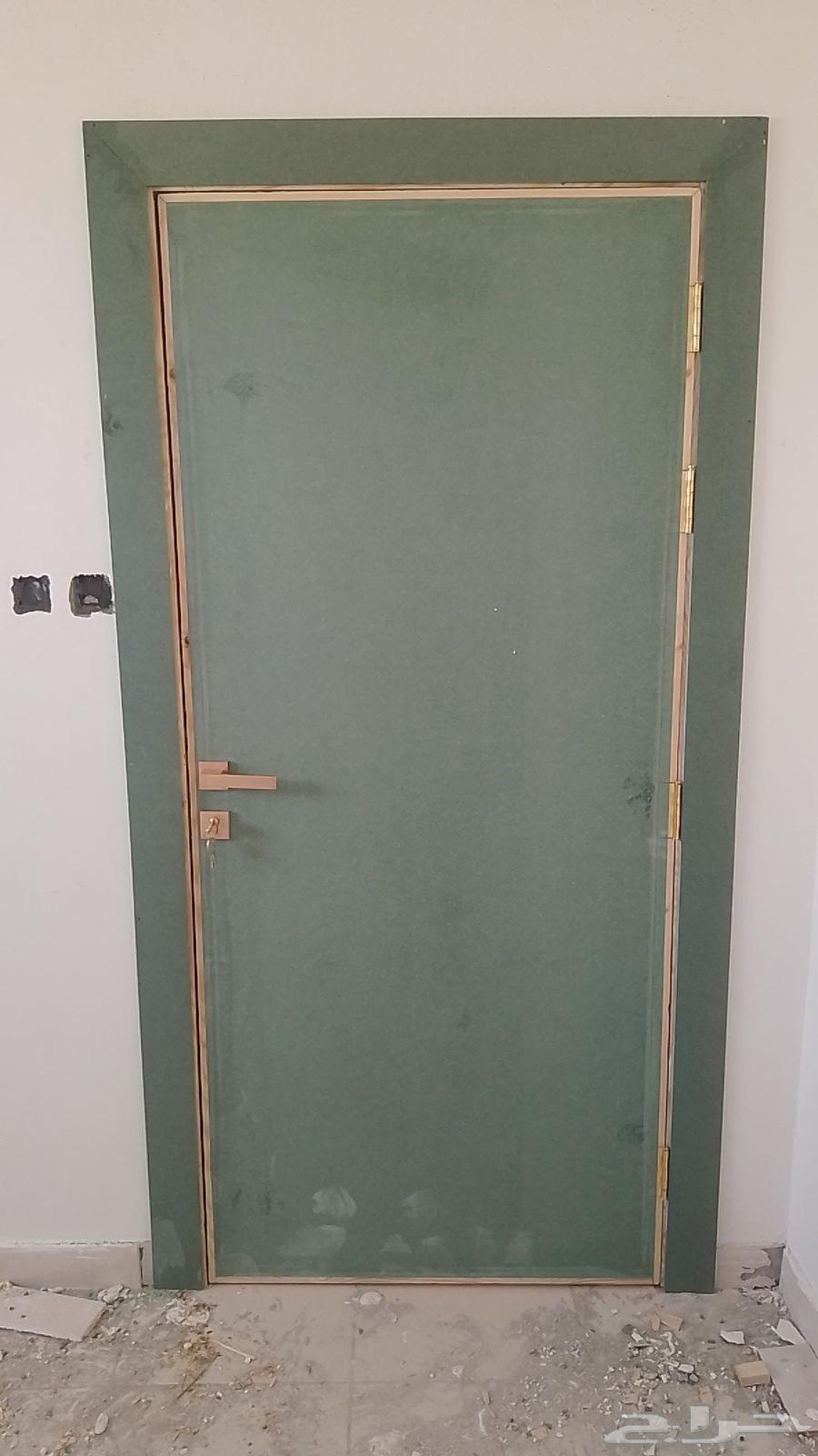 Woodworker and maintenance64228464133378112