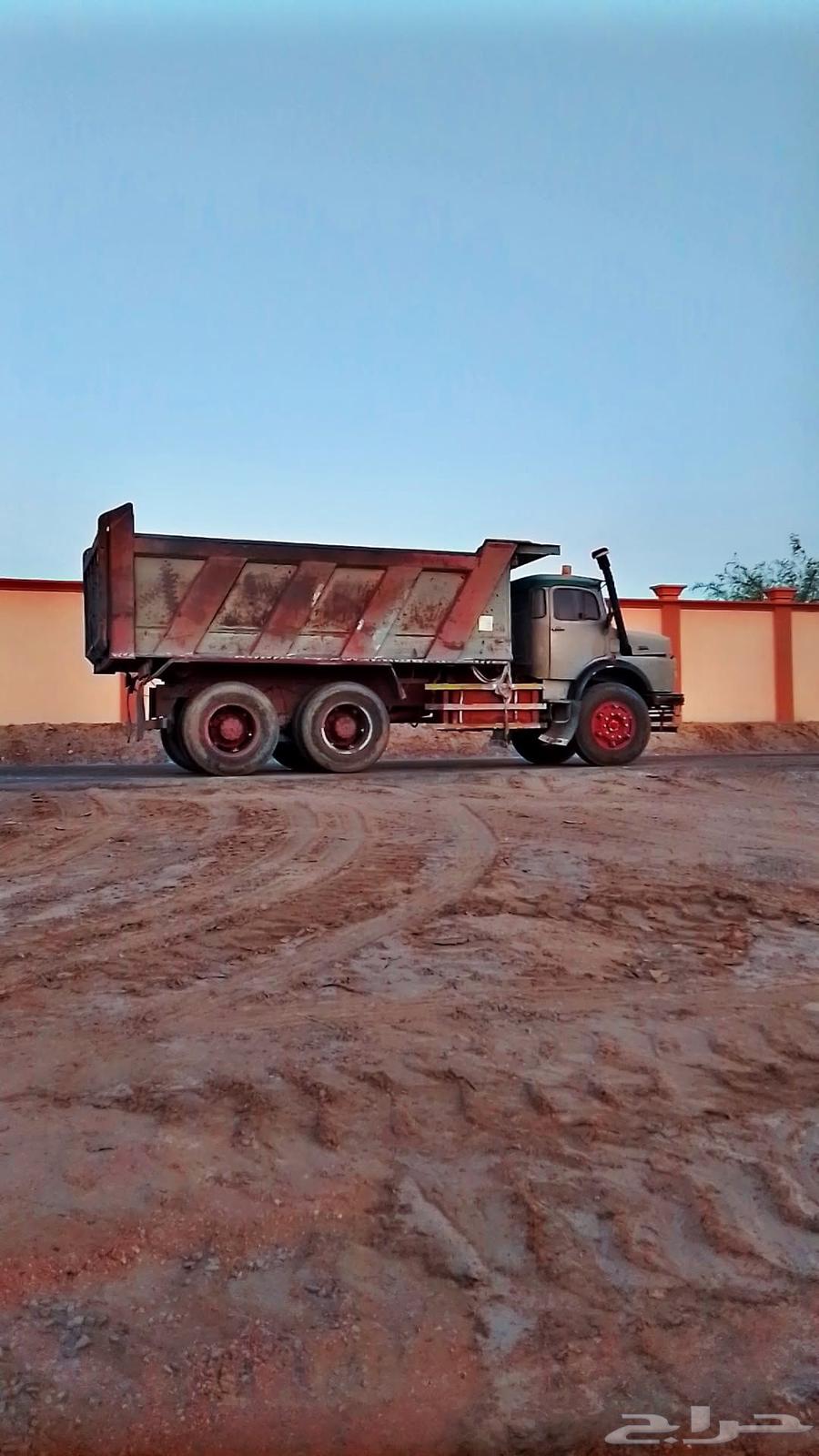 يوجد لدينا توريد بطحاء ودفان احمر وسافي وترحيل مخلفات64228464463617110